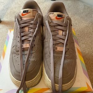 Womens WMNS Air Force 1 Low SE DJ6378 500 Next Nature.